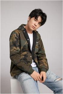 明星浩然,星光璀璨的演艺之路